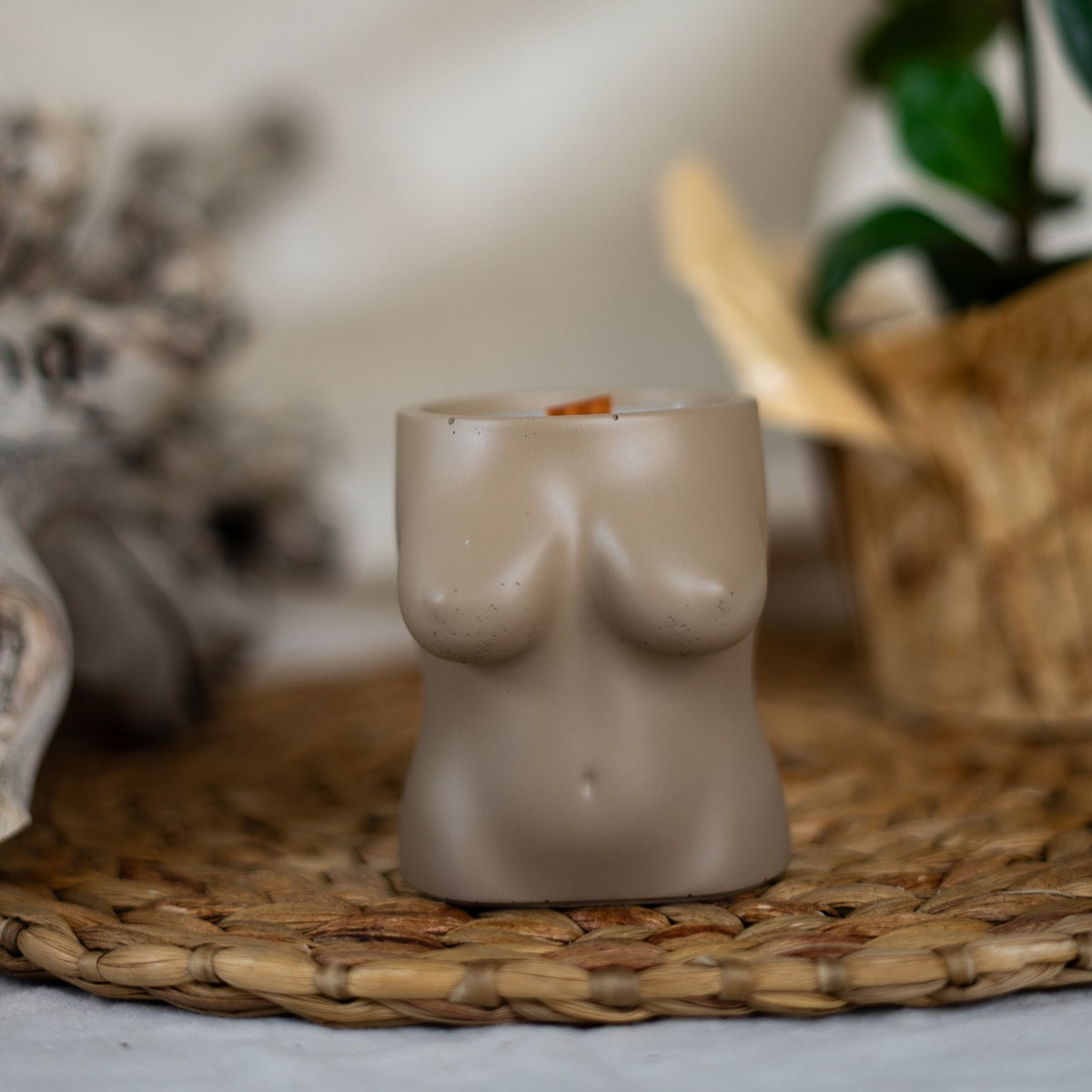 Woman Body Concrete Coconut Scented Candle
